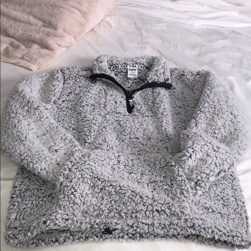 3/4 zip up